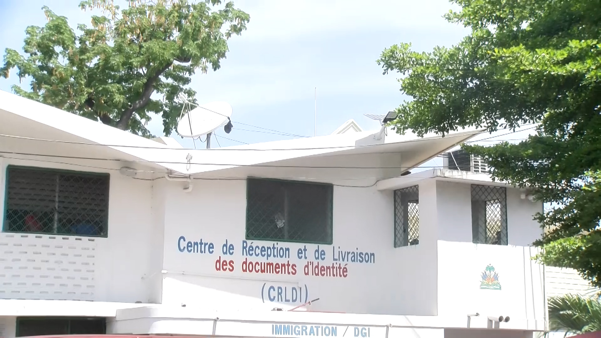 La galère continue au Bureau de l’immigration et de l’émigration à Pétion-Ville